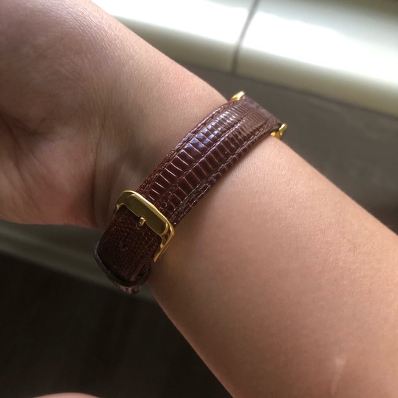 2 for $10 Gloria Vanderbilt women watch(works) - Picture 2 of 10